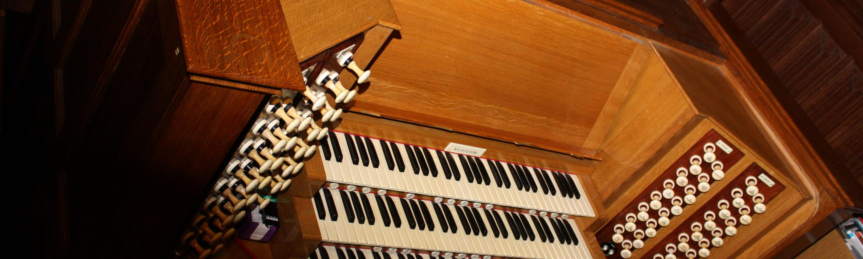 chapel organ keyboard