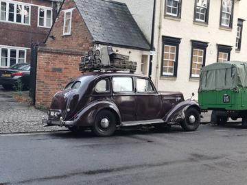 A vintage car outside Harris Manchester College