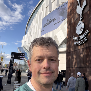Adam Cragg in front of the Tottenham Hotspur stadium