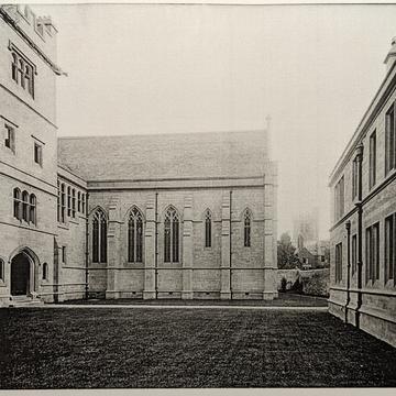 Tate quad 1890s A black and white photograph of the Tate Quad with the stonework looking very bright and new. There are no plants and the lawns look just laid.