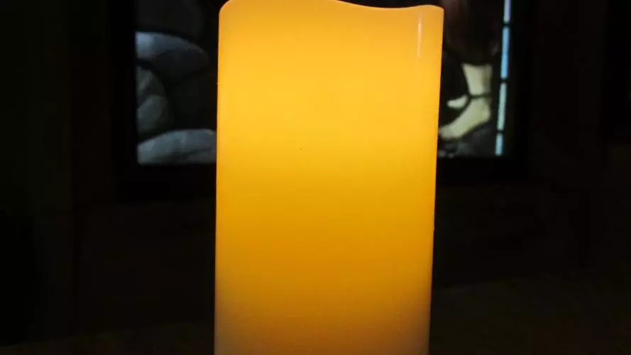 library candle