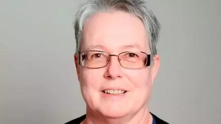 Linda Hulin headshot