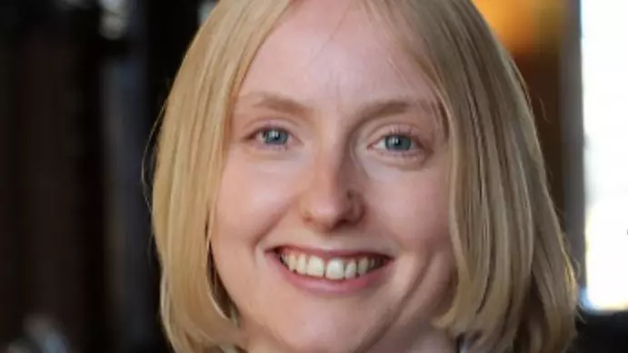 Hayley J. Hooper headshot