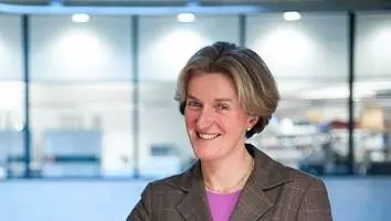 Helen Mcshane headshot.