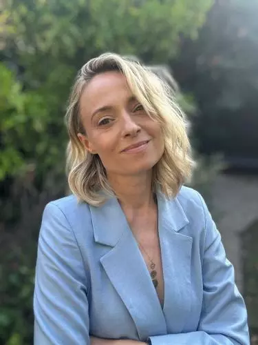 Headshot of Emma Campbell Webster