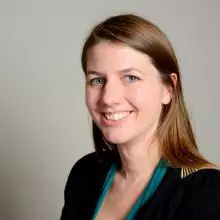 victoria lill headshot