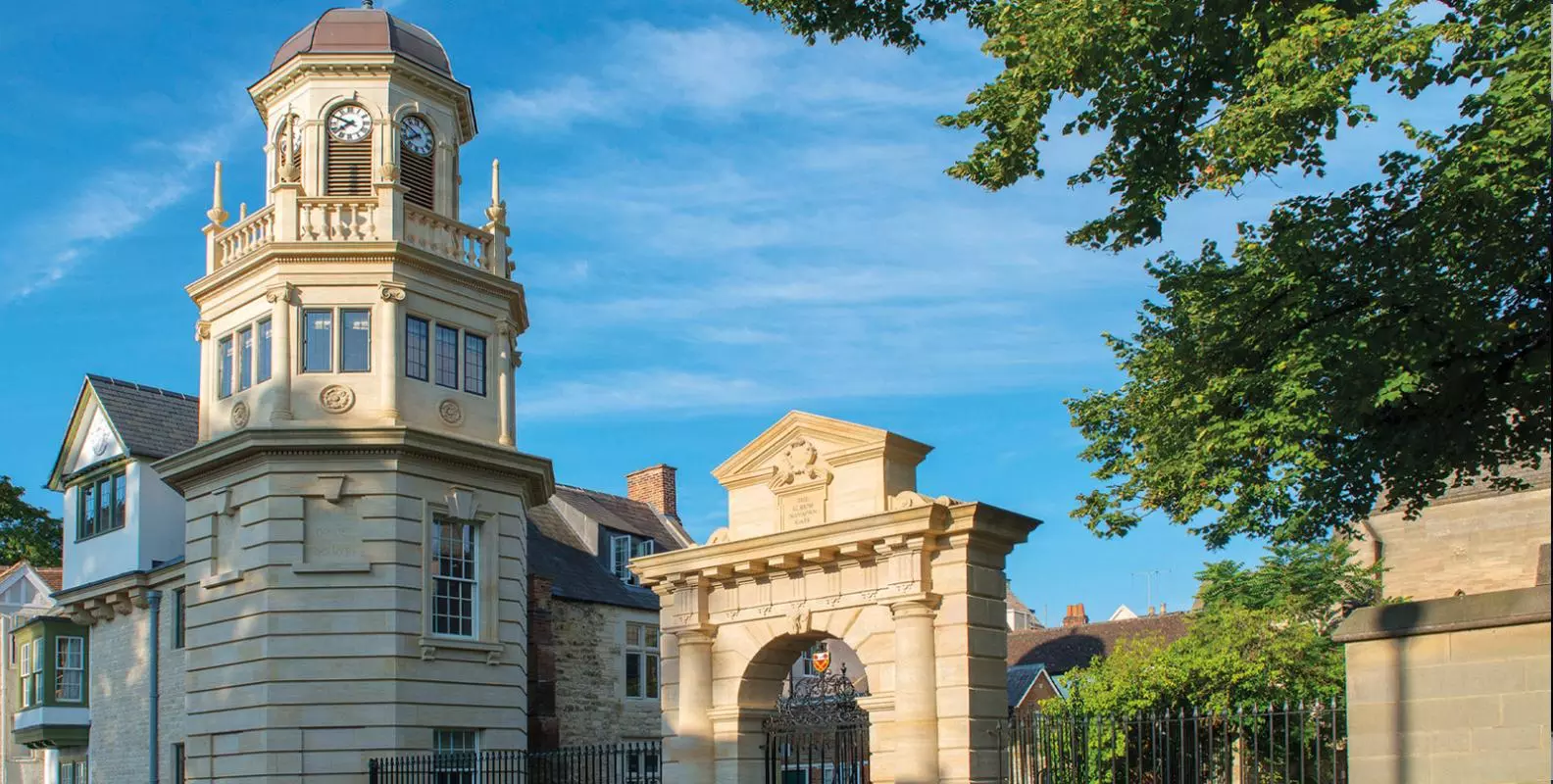hm college image